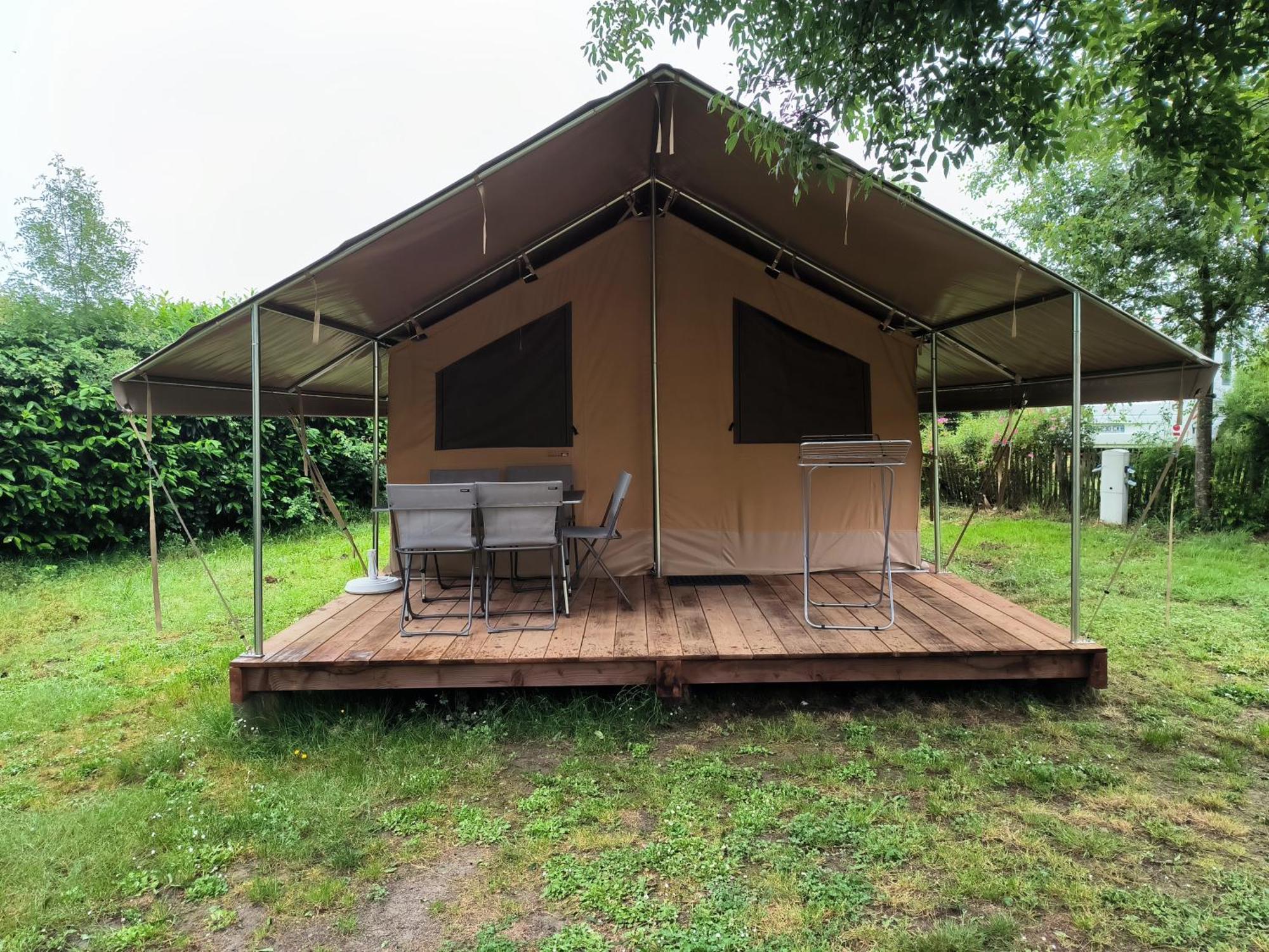 Camping Onlycamp Du Moulin Clisson Exterior photo